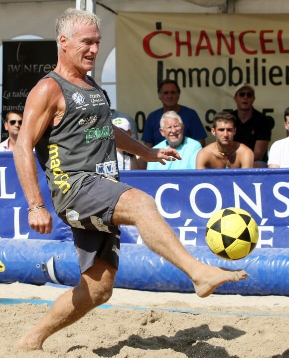 Exclusif - Didier Deschamps au Mondial de Foot Volley sur la Plage du Ponteil à Antibes Juan-les-Pins, le 14 septembre 2014. Didier, parrain de la manifestation, est venu participer au tournoi "All Star".