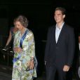 La reine Sofia d'Espagne et le prince Philippos de Grèce  arrivent au Musée de l'Acropole d'Athènes le 17 septembre 2014 pour le dîner organisé à l'occasion des 50 ans de mariage du roi Constantin II de Grèce et de la reine Anne-Marie, à la veille de la fête des noces d'or au Yacht Club du Pirée. 