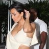 Kim Kardashian et Kanye West quittent le restaurant E Baldi. Beverly Hills, le 18 septembre 2014.