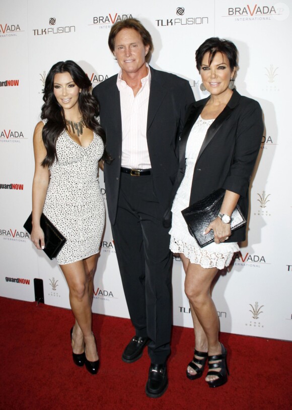 Kim Kardashian, Kris Jenner et Bruce Jenner à Los Angeles, le 7 avril 2010.