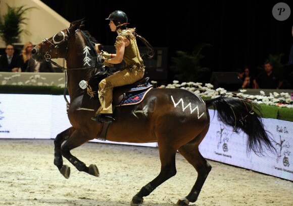 Kaley Cuoco lors du Longines Los Angeles Masters Charity Pro-Am au Convention Center de Los Angeles, le 27 septembre 2014