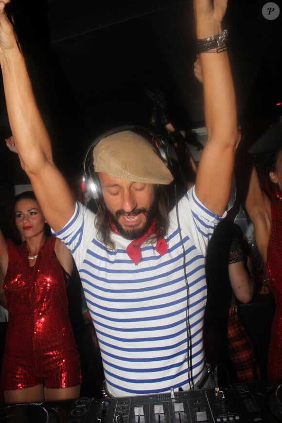 Exclusif - Bob Sinclar lors de la soirée Bob Sinclar "Paris by Night" au Queen le 19 septembre 2014