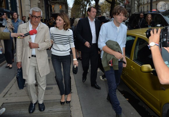 Sofia Coppola et son mari Thomas Mars lors du défilé Sonia Rykiel printemps-été 2015, sur le boulevard Saint-Germain. Paris, le 29 septembre 2014.
