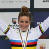 Pauline Ferrand-Prevot sur la plus haute marche du podium après avoir été sacrée championne du monde de cyclisme sur route, le 27 septembre 2014 à Ponteferrada, en Espagne