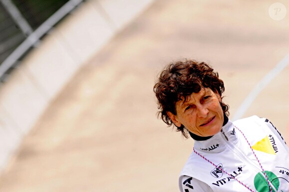 Jeannie Longo à Eybens, le 27 mai 2012