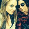 Sara (Secret Story 8) et sa petite amie Aurore, en plein selfie, le mercredi 24 septembre 2014.