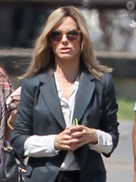 Exclusif - Sandra Bullock, blonde, sur le tournage du film "Our Brand is Crisis" à la Nouvelle-Orleans, le 22 septembre 2014. Elle joue une consultante politique.