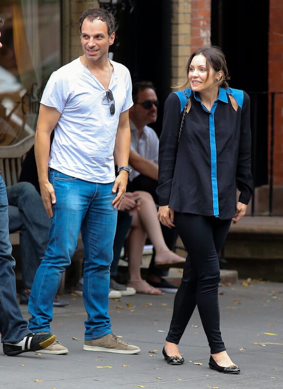 Katharine McPhee et son futur ex-mari Nick Cokas quittent un restaurant à Los Angeles le 6 octobre 2012.