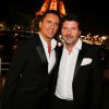 Dany Brillant et Philippe Lellouche lors de la soirée de lancement de l'album Forever Gentlemen 2 le 1er octobre 2014 à bord de la péniche Le Paris, au pied de la Tour Eiffel. Sortie du disque le 20 octobre.