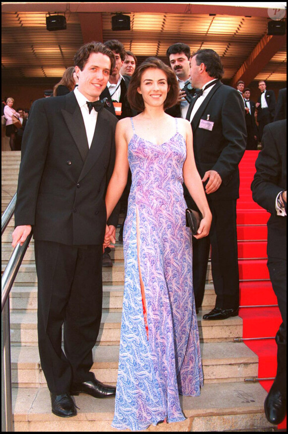 Hugh Grant et Liz Hurley au 47e Festival de Cannes, en mai 1994