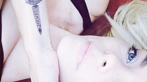 Jaime King : Gaga de son James, rebelle, elle dévoile un nouveau tatouage