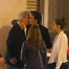 Exclusif - Anthony Delon retrouve son père Alain : Pour ses 50 ans, Anthony Delon a le bonheur de retrouver sa famille au Mandarin Oriental à Paris le 2 octobre 2014. Ses filles Lou et Liv, sa soeur Anouchka, sa mère Nathalie mais aussi son père Alain Delon dont c'est la première apparition depuis son hospitalisation en août pour un problème de nerf au visage.