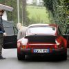 Michelle Hunziker et Tomaso Trussardi en promenade dans la Porsche vintage de leur mariage, à Bergame, le 12 septembre 2014.