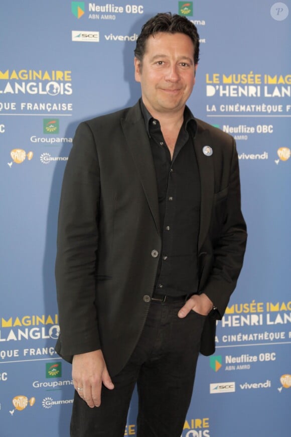 Laurent Gerra au vernissage de l'exposition "Le musée imaginaire d'Henri Langlois" à la Cinémathèque de Paris. Le 7 avril 2014.