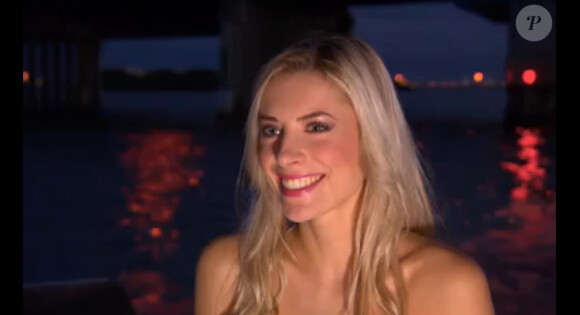 La jolie Clara, célibataire (extrait de la bande-annonce de Mon Incroyable Fiancé, le vendredi 17 octobre 2014 à 23h20 sur TF1).
