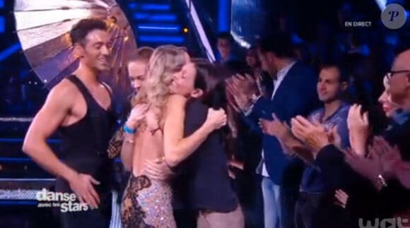 Adeline Blondieau et Bénédicte Delmas encouragent Tonya Kinzinger dans Danse avec les stars 5 sur TF1. Octobre 2014.