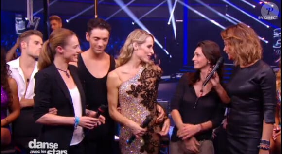 Adeline Blondieau et Bénédicte Delmas sont venues encourager leur copine Tonya Kinzinger dans Danse avec les stars 5 sur TF1. Octobre 2014.