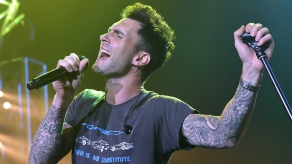 Le sexy Adam Levine et ses acolytes de Maroon 5 enflamment le NRJ Music Tour