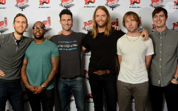 Maroon 5 - Photocall du concert NRJ Music Tour à Paris, le 20 octobre 2014