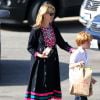 Exclusif - Julia Roberts avec ses enfants Phinnaeus, Henry, et Hazel à Malibu, le 12 octobre 2014.