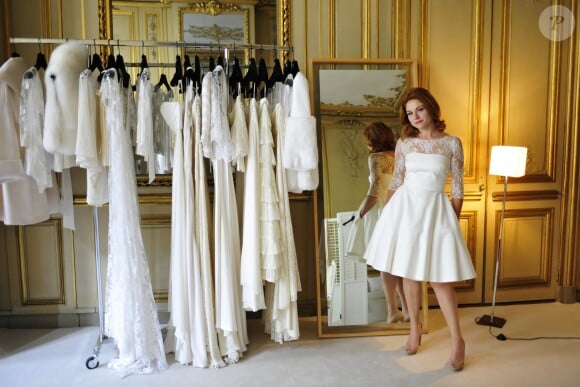 Exclusif - Emilie Dequenne essaye sa robe de mariée à Paris, le 5 octobre 2014, une création Delphine Manivet
