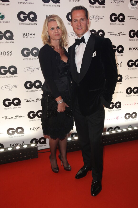 Michael Schumacher et son épouse Corinna lors des GQ 2010 Men Of The Year Awards à l'Opéra Comique de Berlin, le 29 octobre 2010