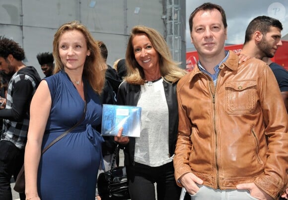 Exclu - Eléonore de Galard, Nicole Coullier et Roberto Ciurleo, lors de la dernière de Robin des Bois, le 29 juin 2014 à Orléans.