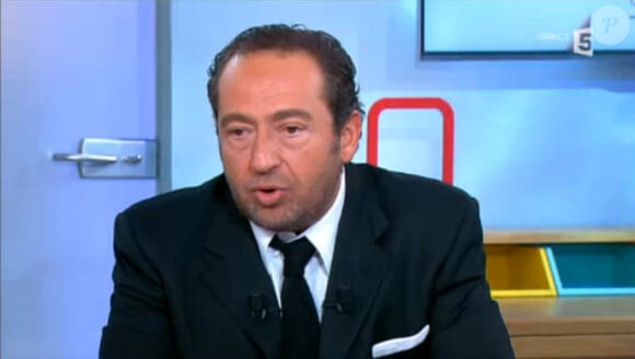 Patrick Timsit sur le plateau de C à vous, le jeudi 23 octobre 2014 sur France 5.