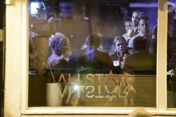 Pamela Anderson lors de l'inauguration du Allstar Bar à Sandviken en Suède, le 24 octobre 2014.  Pamela Anderson at the opening of sportsbar "Allstar", Sandviken, on October 24, 2014.24/10/2014 - Sandviken