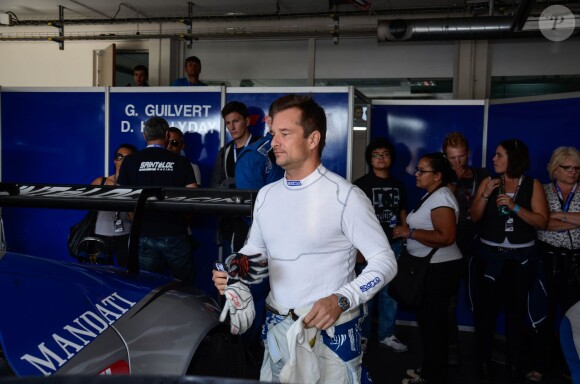 Exclusif - David Hallyday lors de la finale du Championnat de France F4 GT Tour au circuit Paul-Ricard au Castellet le 25 octobre 2014