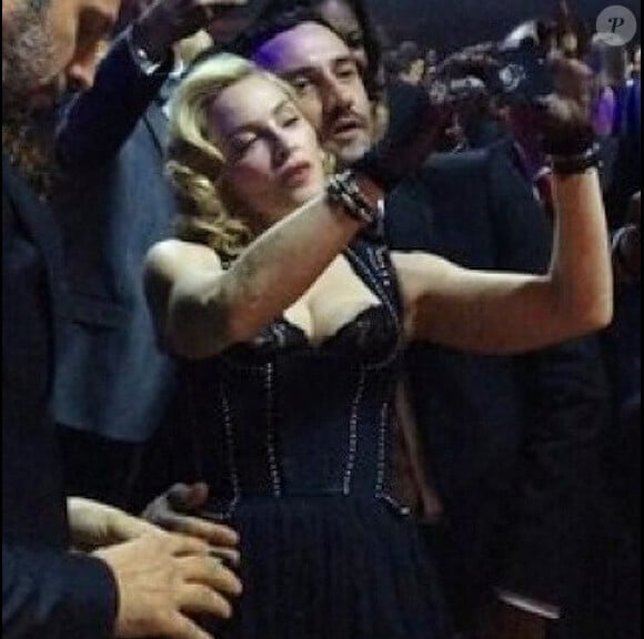 Madonna et Riccardo Tisci lors de la soirée "Keep A Child Alive Black Ball" organisée jeudi 30 octobre 2014 à New York.