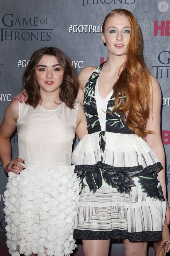 Maisie Williams et Sophie Turner - Première de la saison 4 de "Game of Thrones" à New York, le 18 mars 2014.