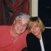 Jacques Weber avec sa femme Christine fêtant ses 52 ans au club Etoile à Paris le 23 août 2001