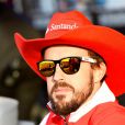 Fernando Alonso dans le paddock du Grand Prix des Etats-Unis à Austin, le 2 novembre 2014