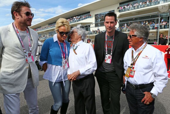 Bernie Ecclestone, Mario Andretti, Simon Le Bon, Pamela Anderson et Keanu Reeves dans le paddock du Grand Prix des Etats-Unis à Austin, le 2 novembre 2014