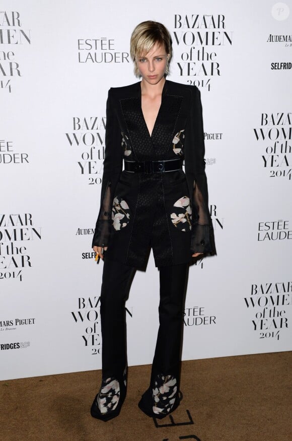 Edie Campbell lors de la soirée "Harper's Bazaar Women Of The Year" à Londres, le 4 novembre 2014.