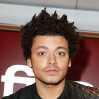 Kev Adams : Mordu par un singe en plein désert marocain !