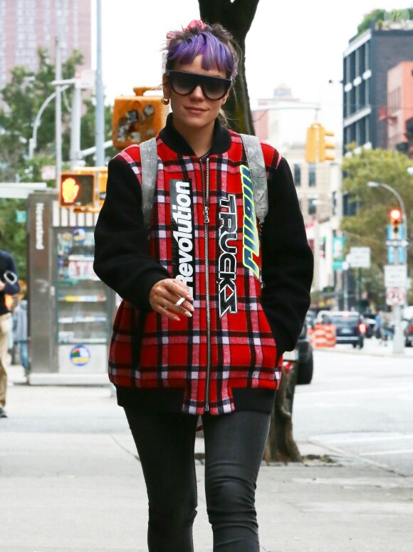 Lily Allen se balade dans les rues de New York, le 13 octobre 2014.