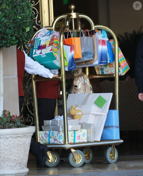 Les cadeaux offerts à Kourtney Kardashian lors de sa baby shower à l'hôtel Montage Beverly Hills. Beverly Hills, le 12 novembre 2014.
