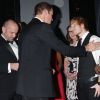 Le prince William salue Ed Sheeran. Kate Middleton, enceinte et sublime dans une robe Diane von Furstenberg, assistait avec le prince William, pour la première fois, au gala Royal Variety Performance le 13 novembre 2014, au Palladium à Londres.