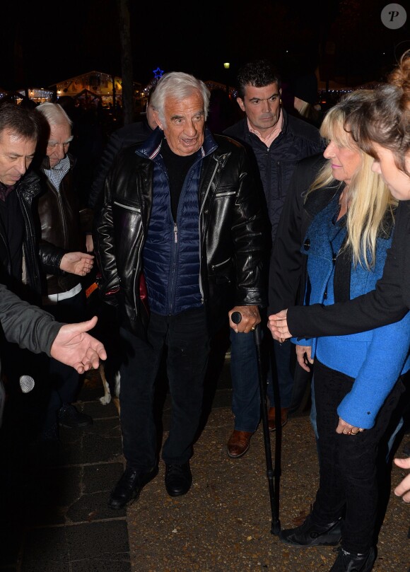 Jean-Paul Belmondo - Hommage aux musiques de film de Jean-Paul Belmondo à l'occasion de l'inauguration du marché de Noël 2014 sur les Champs-Elysées à Paris, le 14 novembre 2014.