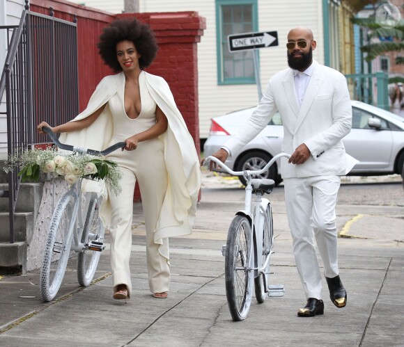 Solange Knowles et Alan Ferguson ont choisi de prendre des vélos à la place d'une limousine pour leur mariage à la Nouvelle-Orléans, le 16 novembre 2014.
