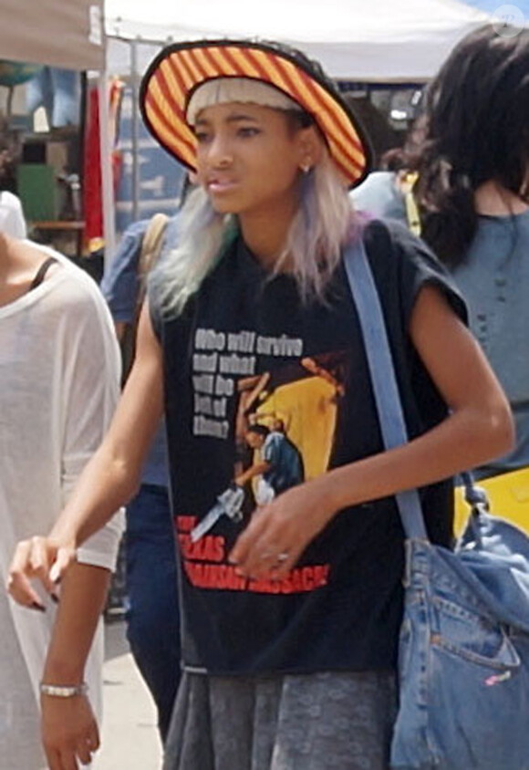 Exclusif - Willow Smith fait du shopping avec une amie au marche Vintage de Los Angeles, le 28 juillet 2013