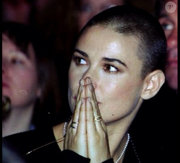 Tallulah Willis s'est rasé le crâne comme sa mère Demi Moore, en 1996.
