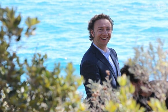 Exclusif - Stéphane Bern en tournage au jardin du Rayol-Canadel à Rayol-Canadel-sur-Mer pour l'émission "Les plus beaux jardins", le 11 juillet 2014.