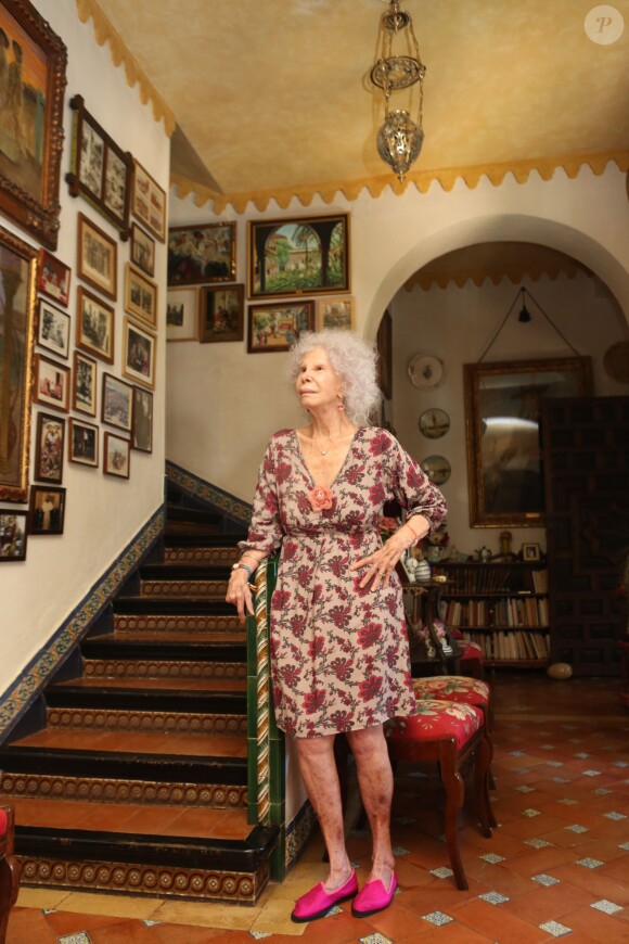 Cayetana Fitz-James Stuart, 18e duchesse d'Albe, à son domicile du palais de las Dueñas, à Séville, en juin 2013. La flamboyante aristocrate est morte le 20 novembre 2014 à l'âge de 88 ans.