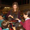 La princesse Margarita de Bourbon et sa famille ont pris part le 22 novembre 2014 à Madrid à la vente caritative Rastrillo Nuevo Futuro, au profit de l'association qui vient en aide aux orphelins.