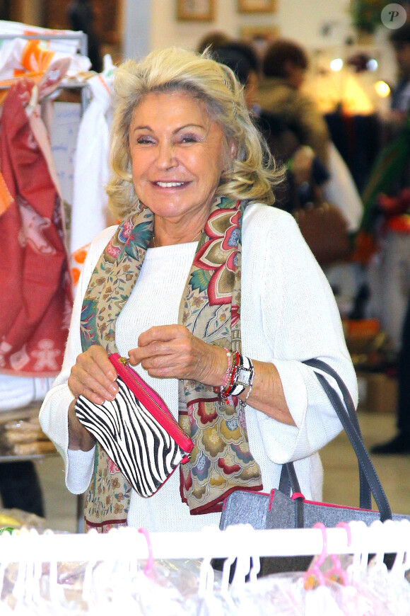 Beatriz d'Orléans lors la vente caritative El Rastrillo Nuevo Futuro 2014 à Madrid, le 22 novembre 2014.