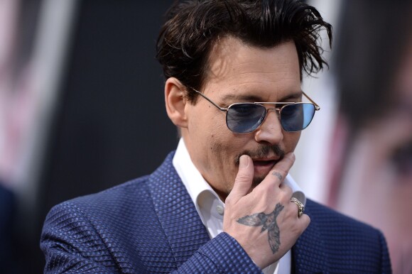 Johnny Depp à la première de Transcendence au Regency Village Theatre de Los Angeles, le 10 avril 2014.