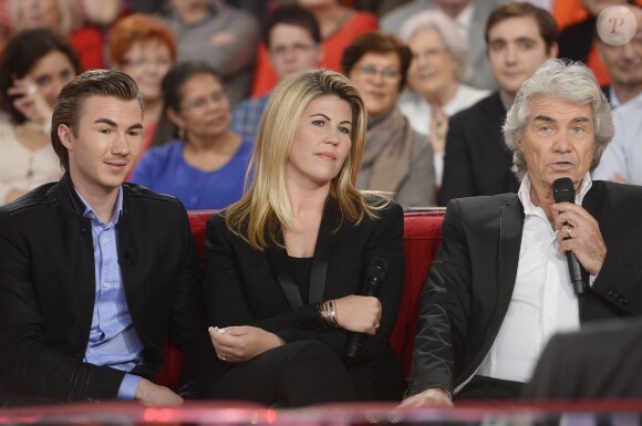Exclusif - Daniel Guichard avec son fils Joël et sa fille Emmanuelle - Enregistrement de l'émission "Vivement Dimanche" à Paris le 26 novembre 2014.
